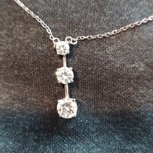 𝅺sterling silver forever Three cz  necklace